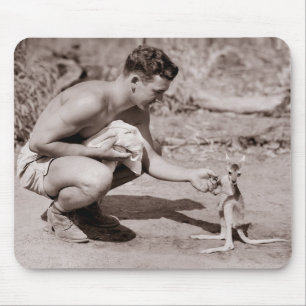 Mann mit Baby Kangaroo Mousepad