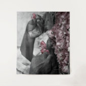 Mann mit Blume Wandteppich (Vorderseite)