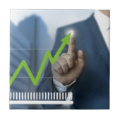 Mann mit Börsenkurs Touchscreen-Konzept Fliese (Vorderseite)