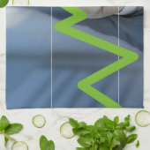 Mann mit Börsenkurs Touchscreen-Konzept Handtuch (Gefaltet)