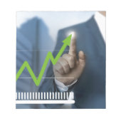 Mann mit Börsenkurs Touchscreen-Konzept Notizblock (Vorderseite)