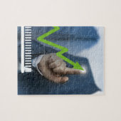 Mann mit Börsenkurs Touchscreen-Konzept Puzzle (Horizontal)