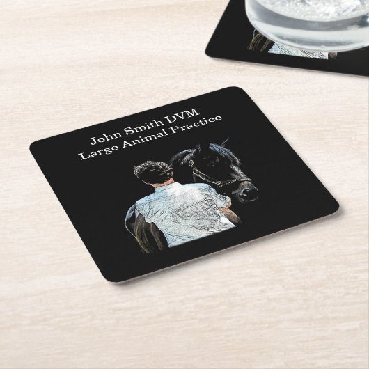 Mann mit dunklem Pferdepapier-Untersetzer Rechteckiger Pappuntersetzer (angewinkelt)