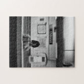 Mann mit Einkaufstüten in der U-Bahn (Chatelet) Puzzle (Horizontal)