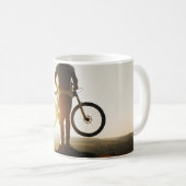 Mann mit Fahrrad Kaffeetasse (VorderseiteRechts)