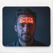 Mann mit Karo Motor an der Stirn signieren Mousepad (Vorne)