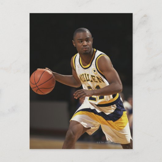 Mann spielt Basketball 2 Postkarte (Vorderseite)