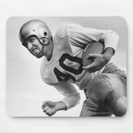Mann spielt Fußball 3 Mousepad (Vorne)