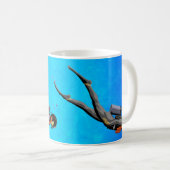 Mann-Sporttauchen Kaffeetasse (VorderseiteRechts)