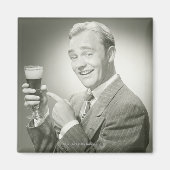 Mann trinkt magnet (Vorne)