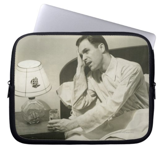 Mann-Trinkwasser Laptopschutzhülle (Vorderseite)