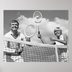 Mann und Frau beim Tennisspielen Poster