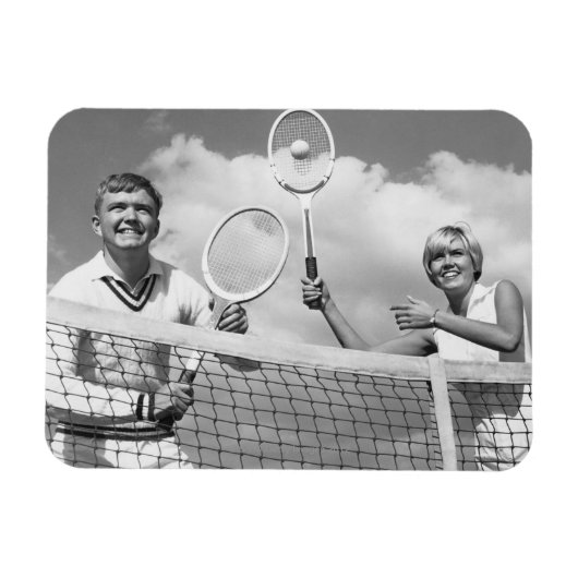 Mann und Frau spielen Tennis Magnet (Horizontal)