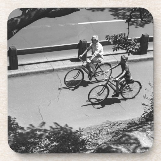 Mann-und Jungen-Radfahren Getränkeuntersetzer (Vorderseite)