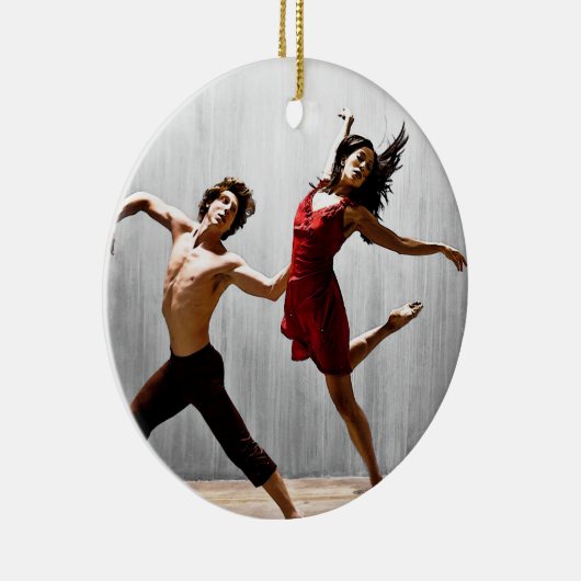 Mann und weibliche moderne Tänzer im roten Kleid Keramikornament (Rechts)