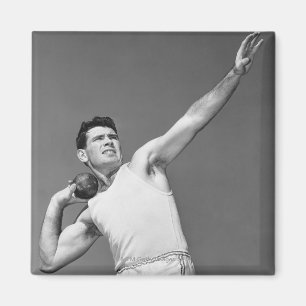 Mann wirft Shotput Magnet