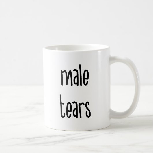 Mann zerreißt feministische Kaffee-Tasse Kaffeetasse (Rechts)