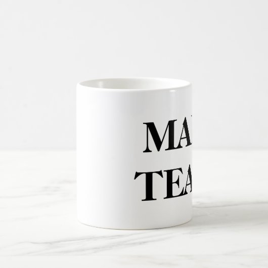 Mann zerreißt Kaffee-Tasse Kaffeetasse (Mittel)