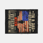 Männer 4. Juli _ USA-Flagge _ Ein Vater, Opa und e Fleecedecke (Vorderseite (Horizontal))