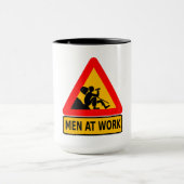 Männer am Arbeitsplatz Funny Coffee Tasse (Zentrum)