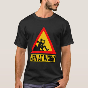 Männer am Arbeitsplatz warnen vor einem Bauarbeite T-Shirt