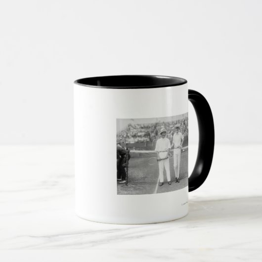 Männer beim Tennisturnier in Washington DC Tasse (VorderseiteRechts)
