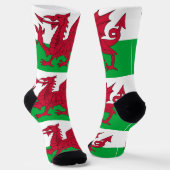 Männer Crew Socken mit Fahne von Wales, Großbritan (Gewinkelt)