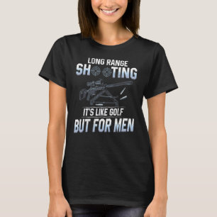 Männer, die auf lange Distanz schießen wie Golf, a T-Shirt