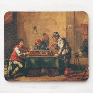 Männer, die Backgammon in einer Taverne spielen Mousepad