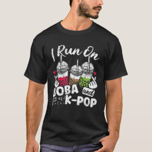 Männer, die ich auf Boba und K-Pop Boba Tea Niedli T-Shirt