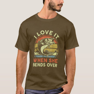 Männer, die in der Liebe fischen, wenn sie über di T-Shirt