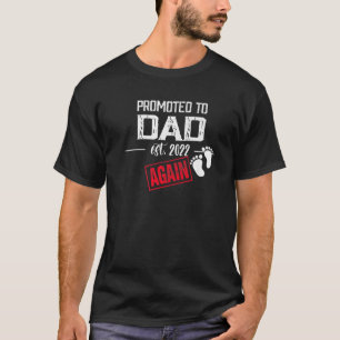 Männer, die nach der Schwangerschaft 2022 erneut z T-Shirt