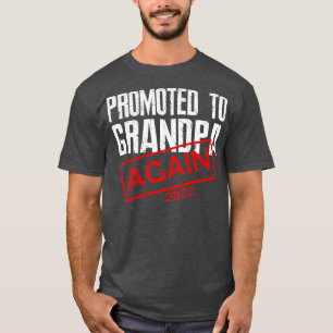 Männer, die nach der Schwangerschaft 2022 wieder z T-Shirt