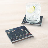 Männer in Socken - Untersetzer aus Glas (Schrägansicht)