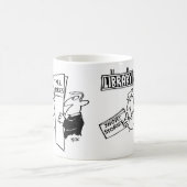 Männer lesen Bücher in einer Bibliothek Kaffeetasse (Mittel)