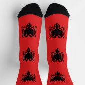 Männer nachhaltige Crew Socken mit albanischer Fla (Oben)