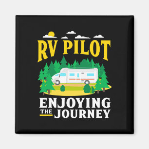 Männer RV-Pilot genießt die Reise lustiges Camping Magnet