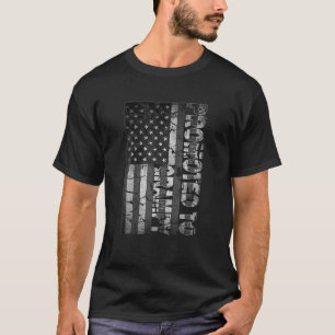 Männer sollen ein neues Geschenk für grauenhaften T-Shirt