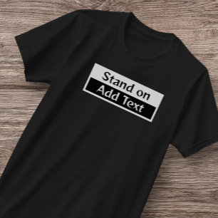 Männer stehen auf etwas T - Shirt