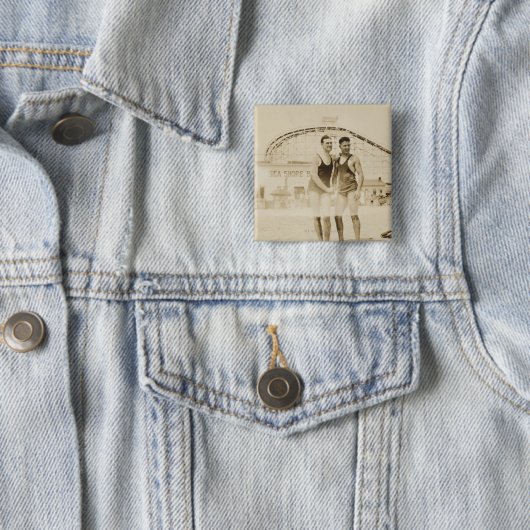 Männer stehend auf Strand Button (Beispiel)