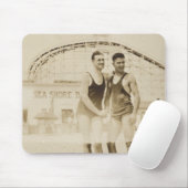 Männer stehend auf Strand Mousepad (Mit Mouse)