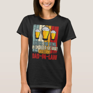 Männer trinken Beifall, weil sie ein lebendiger Va T-Shirt