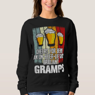 Männer trinken Beifall, weil sie sich wie ein Bier Sweatshirt