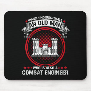 Männer unterschätzen alten Mann nicht, er ist ein Mousepad