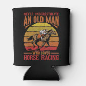 Männer unterschätzen Lieben des alten Mannes nie R Dosenkühler (Rückseite)