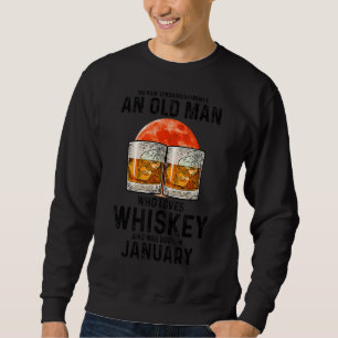 Männer unterschätzen nie einen alten Mann, der mit Sweatshirt