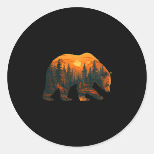 Männliche Bär-Silhouette mit Waldlandschaft und Runder Aufkleber