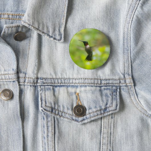 Männliche Ruby Throat Hummingbird Button (Beispiel)