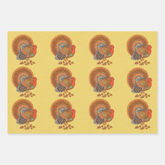 Männliche Truthühner Fanned Schwänze in Blätter fa (Vorderseite)