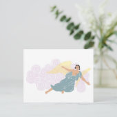 Männlicher Engel vor Lila Wolken Postkarte (Stehend Vorderseite)